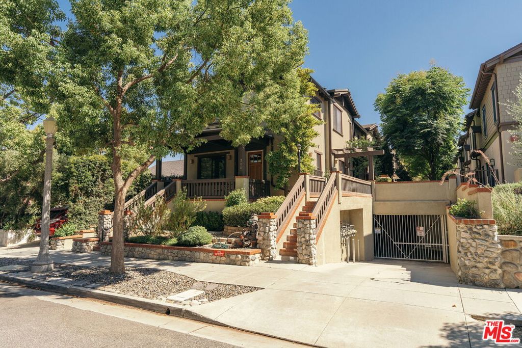322 Alpine Street 3