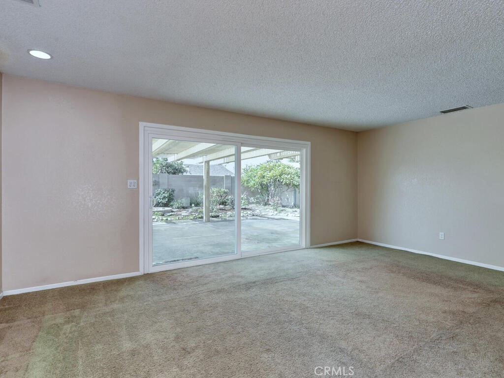 La Track - Residential