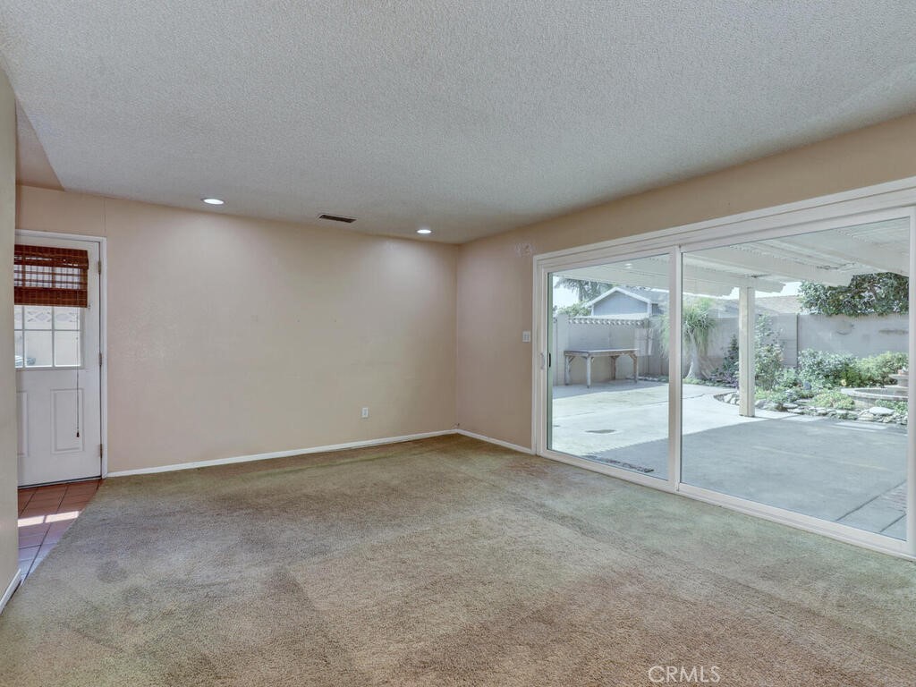 La Track - Residential