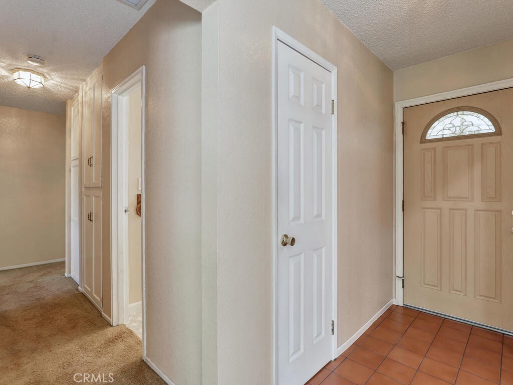 La Track - Residential