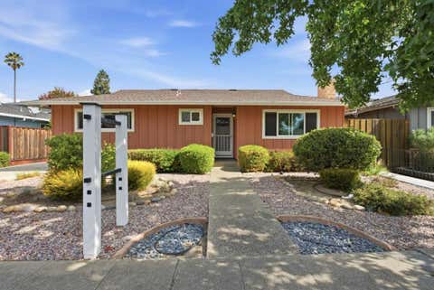Photo of 1519 Hawes Court, Redwood City, CA 94061 (MLS # ML82058576)