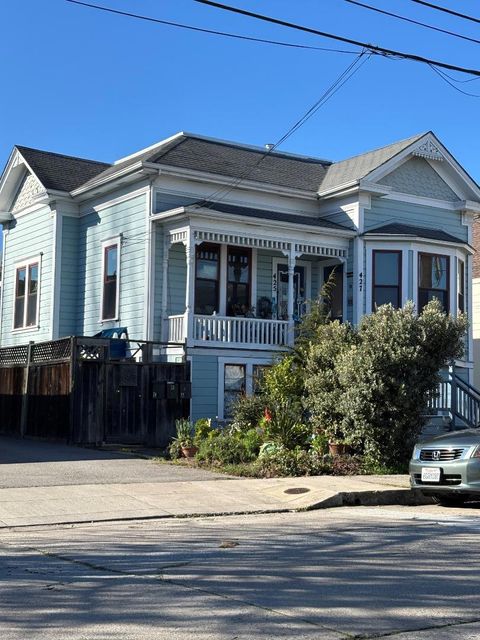 Photo of 425 Pennsylvania Avenue, Santa Cruz, CA 95062 (MLS # ML82041481)