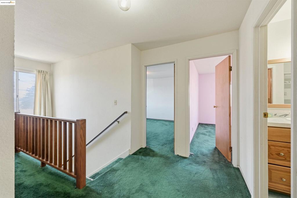 E RICHMOND HGTS - Residential