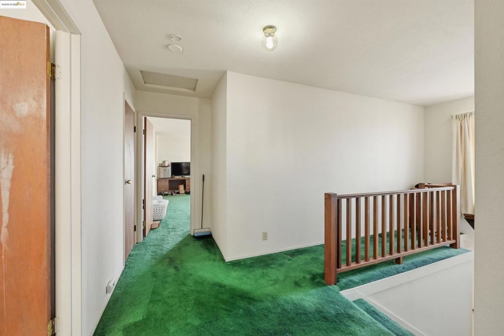 E RICHMOND HGTS - Residential