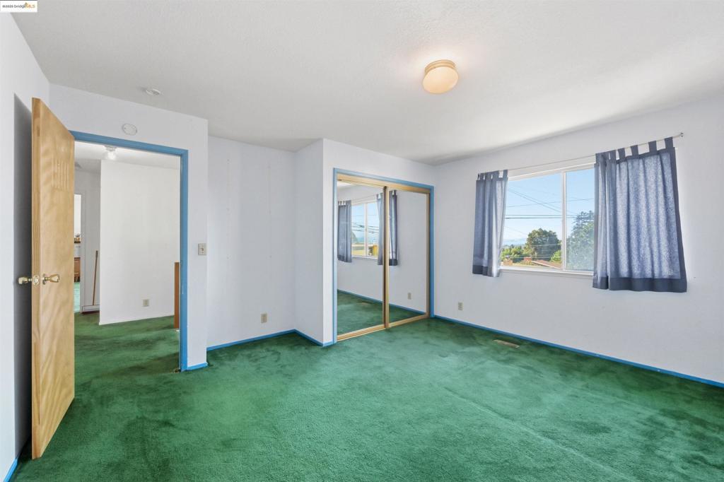 E RICHMOND HGTS - Residential