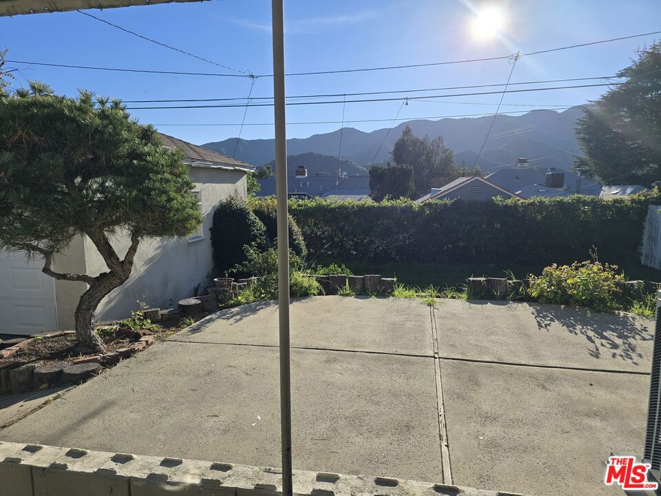 2944 Mayfield Avenue, La Crescenta CA 91214