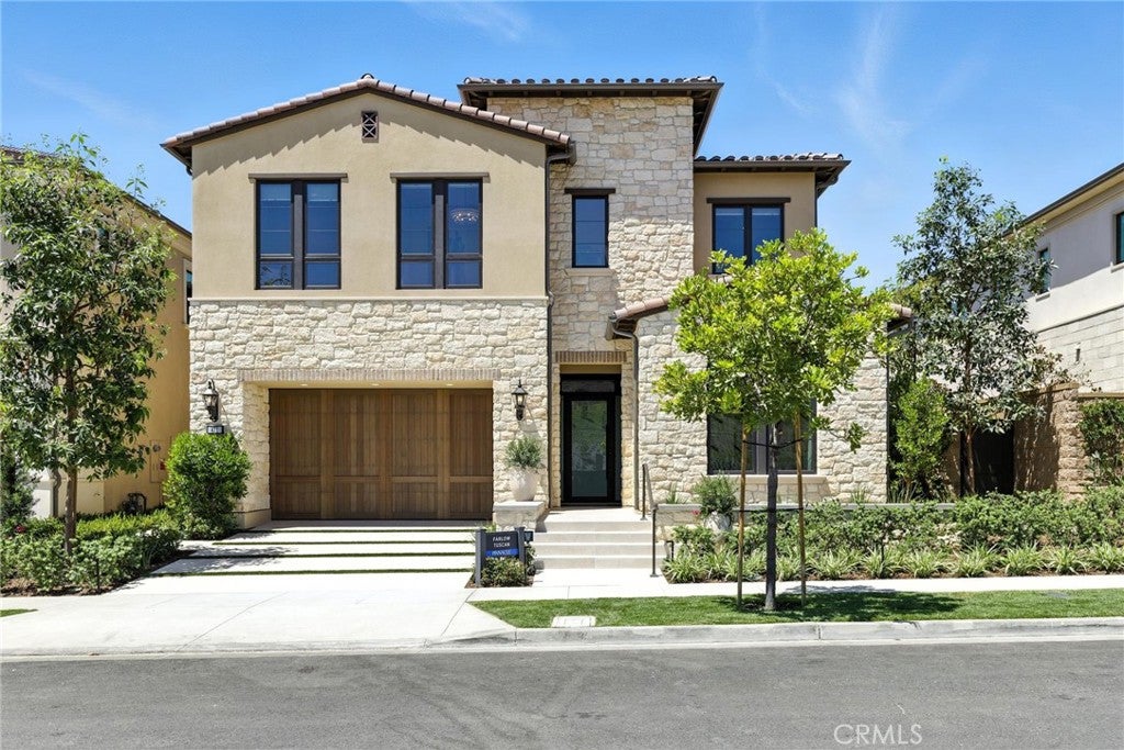 Photo of 421 Narcissus, Irvine, CA 92602 (MLS # OC26204226)