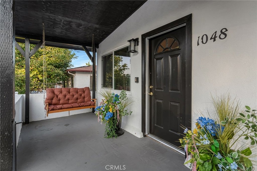 1048 Dexter Street