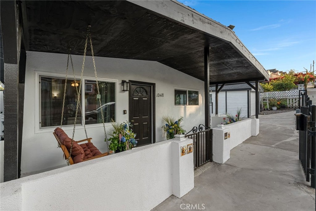 1048 Dexter Street