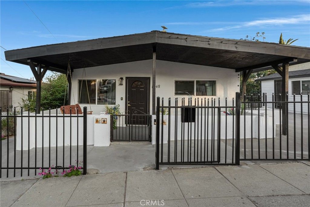 Photo of 1048 Dexter Street, Los Angeles, CA 90042 (MLS # AR25151483)
