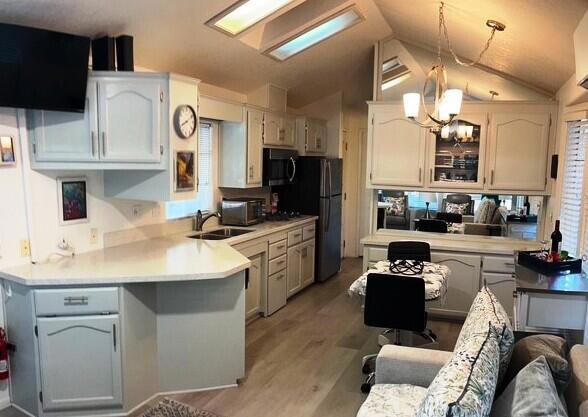 Rancho Casa Blanca - Manufactured In Park