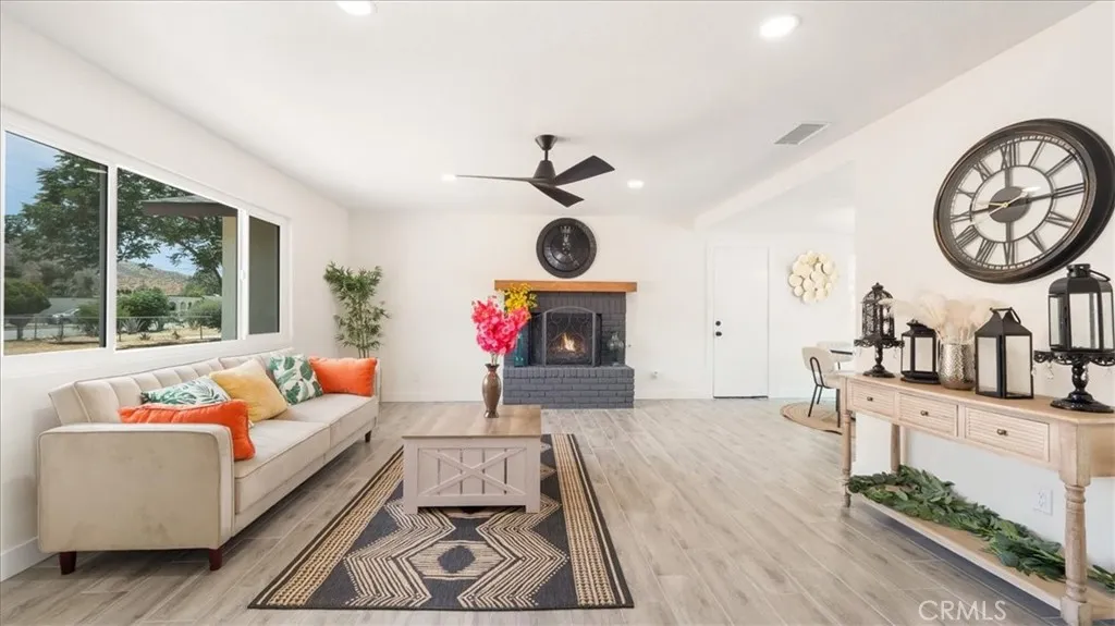 Banning, California 92220, United States, 3 Bedrooms Bedrooms, ,2 BathroomsBathrooms,Residential,Active,223448