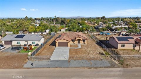 21402 Short Ridge Perris CA 92570