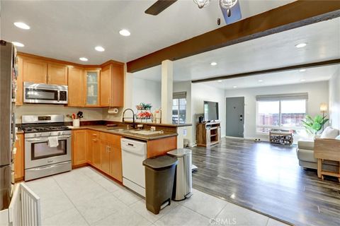 3723 Country Club Drive 9 Long Beach CA 90807