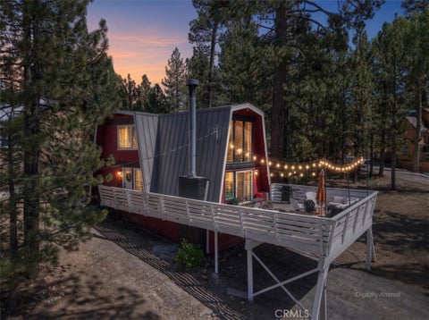 Photo of 777 Iris DR, Big Bear Lake, CA 92315 (MLS # IG26209049)