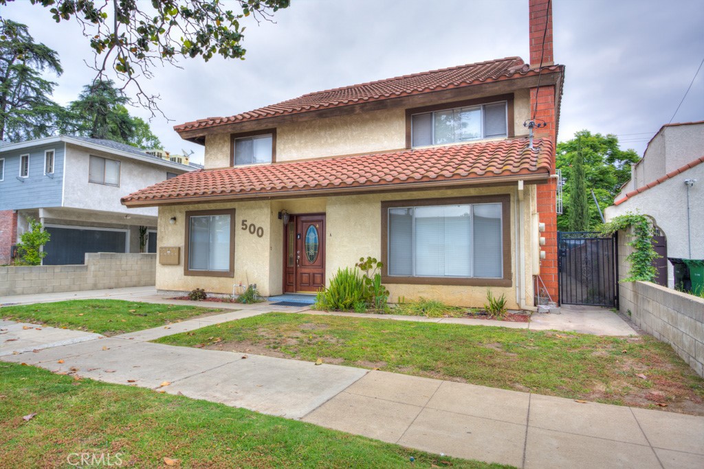 A Charming condominium located on a tree-lined street in a quiet and desirable neighborhood of North Alhambra, bordering South Pasadena.
A warm, quiet, and cozy vibe welcomes you as you enter the property.
As you explore the unit, you will see a spacious living room. Next to it, is another spacious area for the dining area next to the beautiful kitchen with ample cabinetry, and quartz countertops equipped with a fridge, dishwasher, gas oven, and stove.
You will also find well-ventilated and bright 2 bedrooms, which have unobstructed views and plenty of privacy. Each bedroom is equipped with a built-in sliding cabinet, window blinds, and enough power outlets. There is 1 bathroom just between the bedrooms that is good for sharing.
In addition to the two assigned parking spaces, there is plenty of street parking for guests. Also, there is a relaxing green space nearby and it is close to the Alhambra Park, restaurants, schools and shopping. Home has an easy commute to Downtown LA and to South Pasadena's Gold Line Station.
A simple yet full-of-privacy one-level condo. Come and visit to appreciate its beauty!
*Tenant pays for all utilities except for water and trash
*Appliance: fridge, dishwasher, gas range/stove
*It's an upstairs unit and shared laundry room is downstairs.
*Detached 2 car parking space, 1 under carport, 1 is uncovered area
*Small pets are allowed. Pet rent $100 per pet.