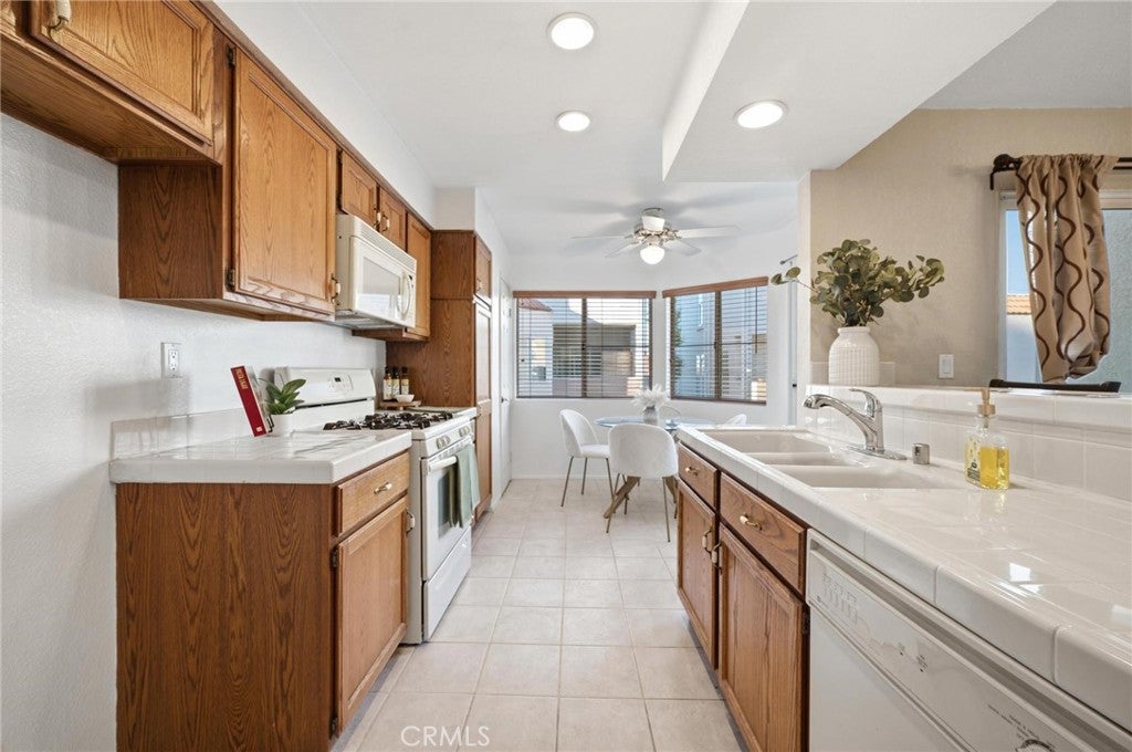 5455 Sylmar 1402