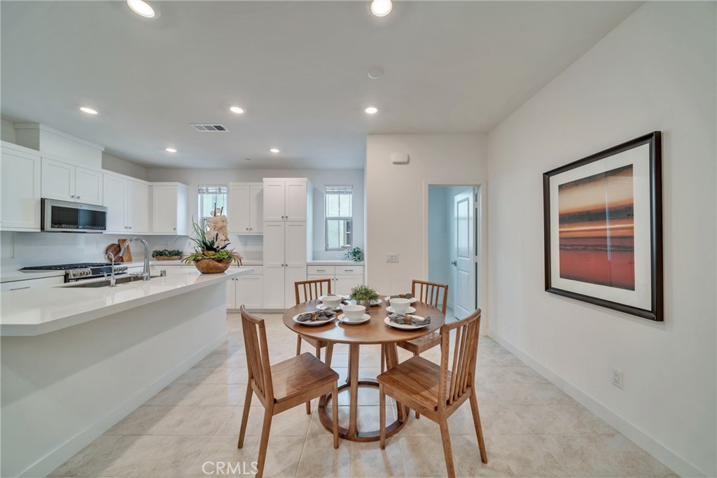 509 TAMARIND WAY B