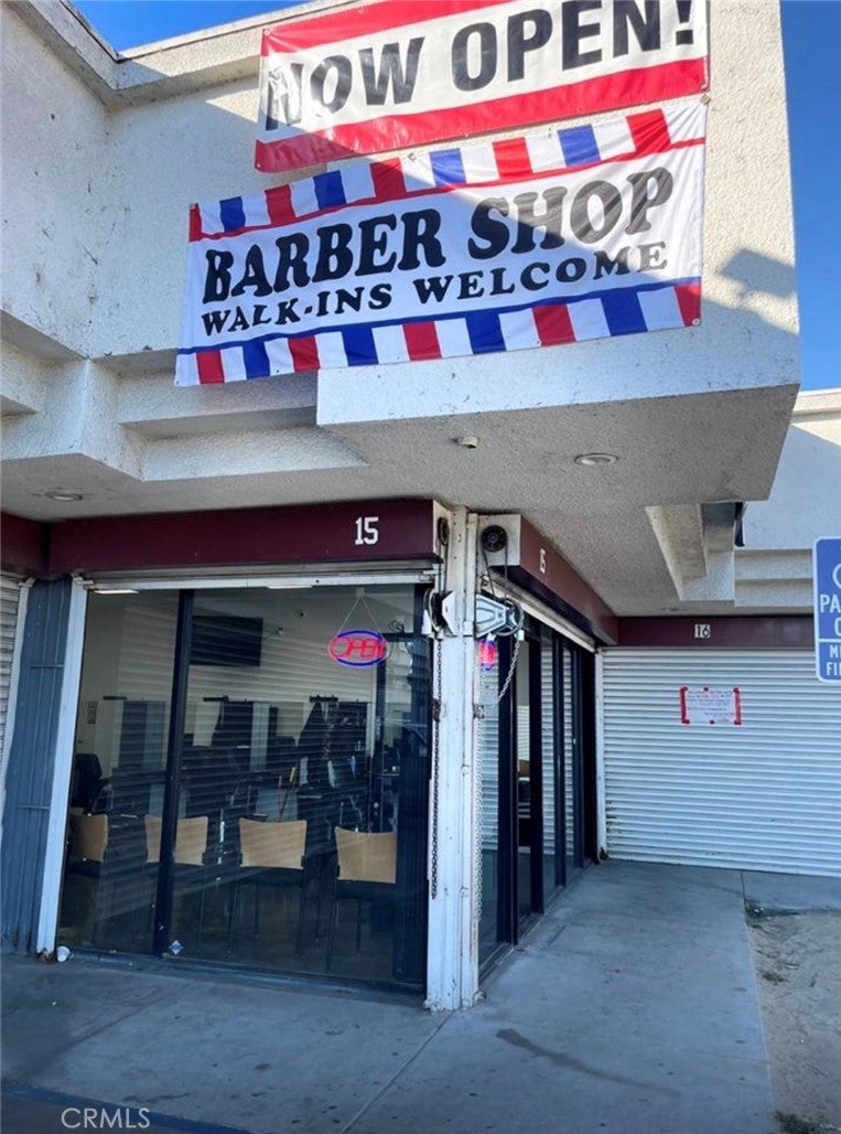 810 W Rosecrans Avenue 15