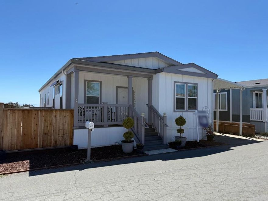 3 BEDROOM 2 BATH MANUFACTURED HOME LOCATED IN WATSONVILLE'S PREMIER SENIOR 55+ PARK. SIDE DECK TYING INTO FRONT PORCH, LAMINATE FLOORS THROUGHOUT, QUARTZ COUNTERTOPS AND UPGRADED APPLIANCES. FURNITURE IS NEGOTIABLE, THIS WAS SELLERS SECOND HOME SO IT IS IN "LIKE NEW" CONDITIONS.