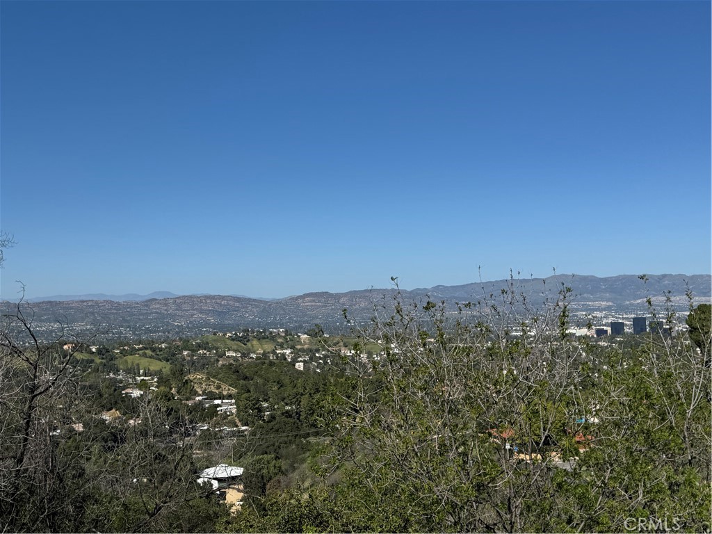 3300 N Topanga Canyon Blvd