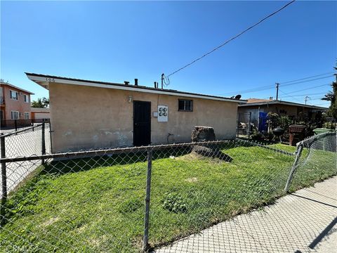 106 E Raymond Compton CA 90220