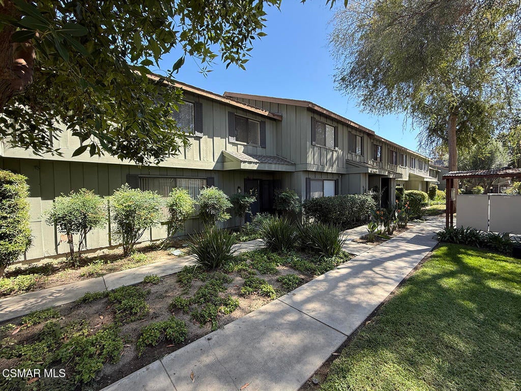 20112 Runnymede Street 3