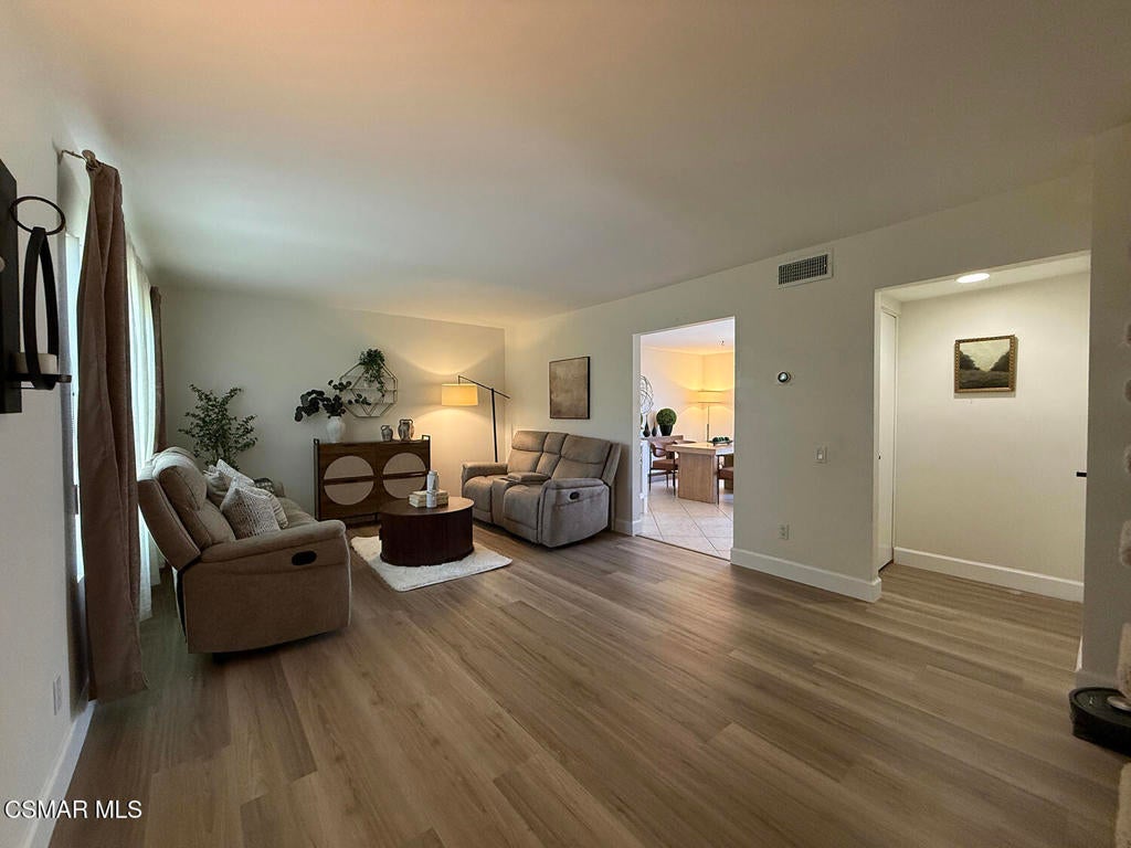 20112 Runnymede Street 3