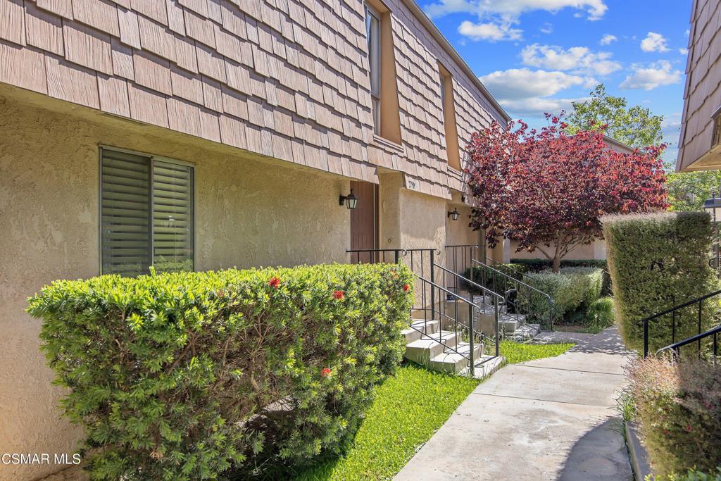 27509 Endeavor Street