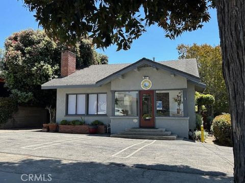 Photo of 560 Morro Bay Boulevard, Morro Bay, CA 93442 (MLS # SC25124893)