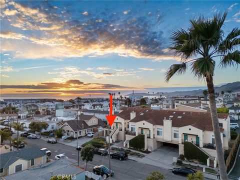 Photo of 351 Ocean View Ave, Pismo Beach, CA 93449 (MLS # PI26064882)
