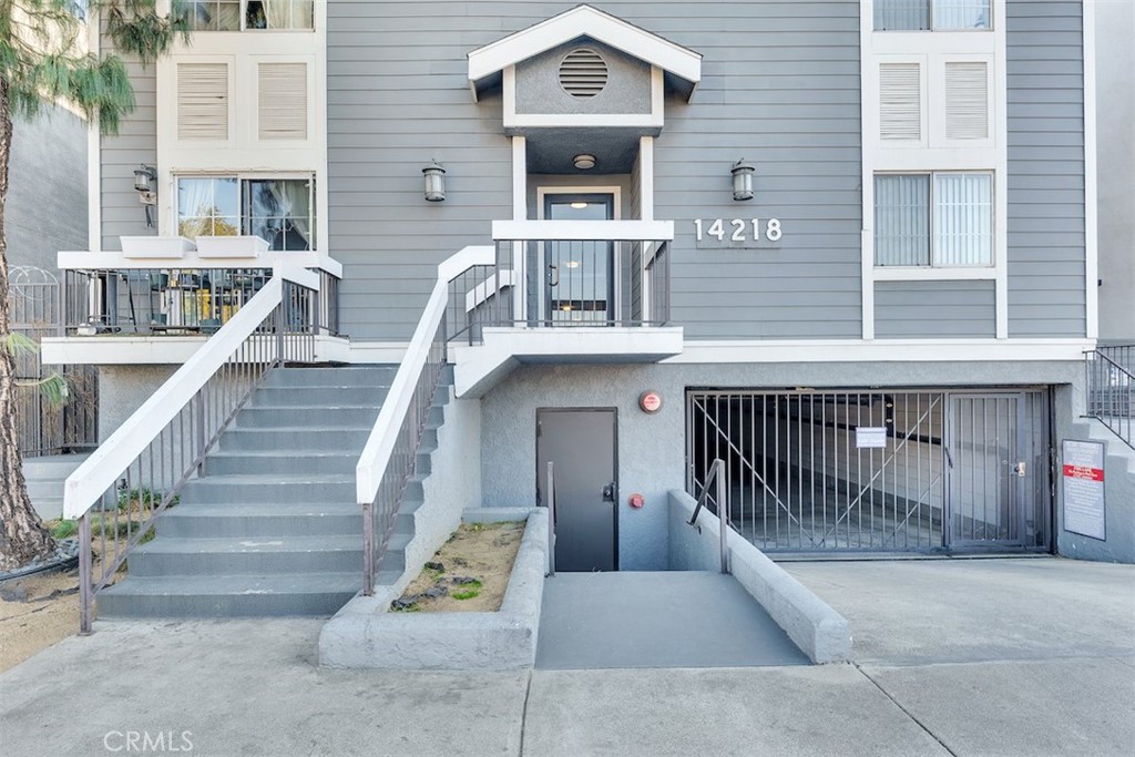 14218 Victory Boulevard