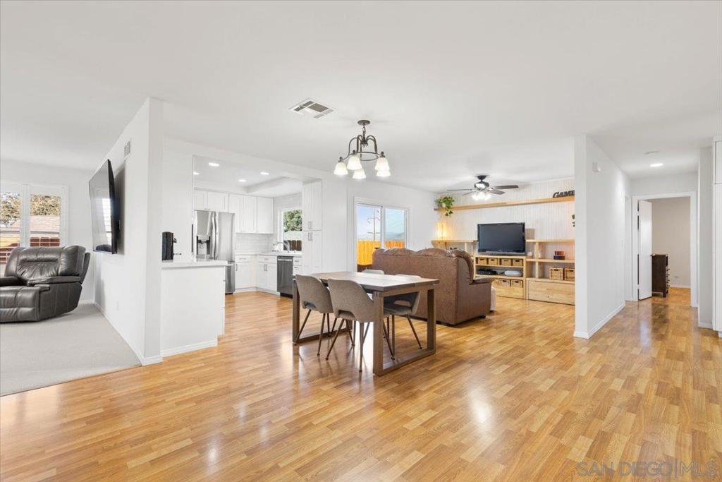 Lakeside - Residential