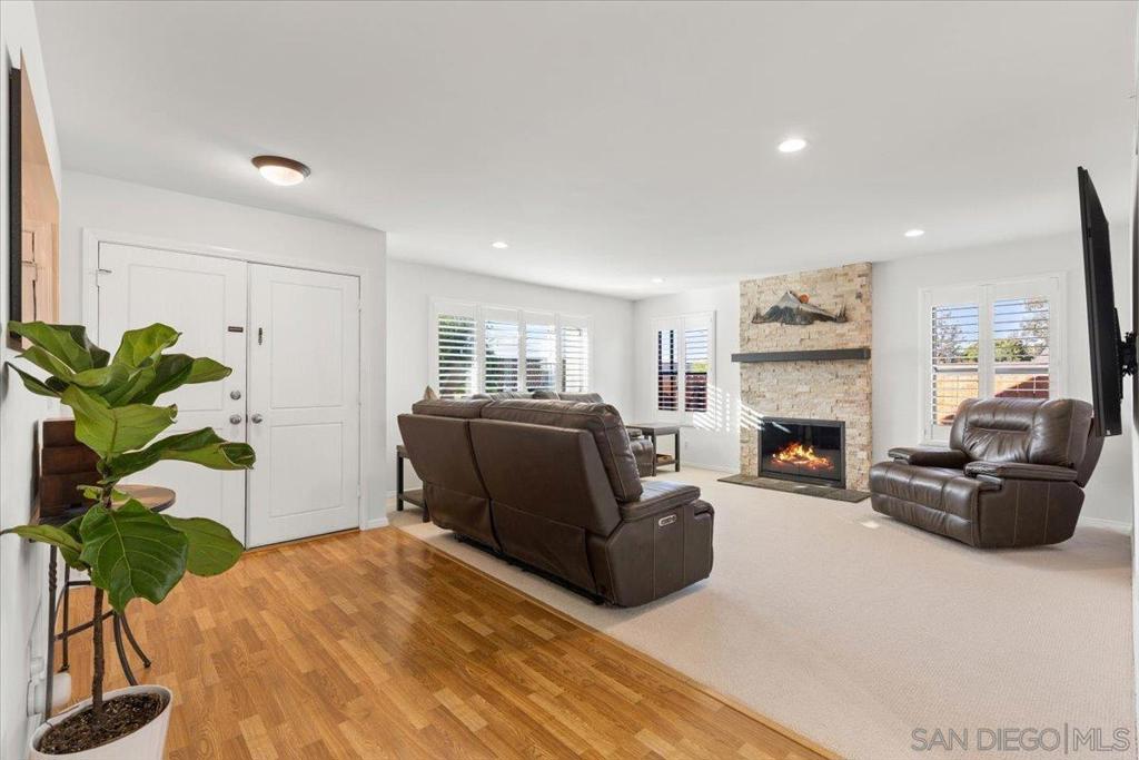 Lakeside - Residential