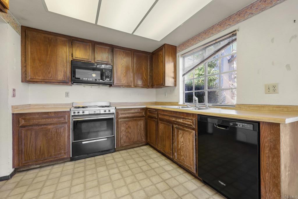 2469 Turnbridge