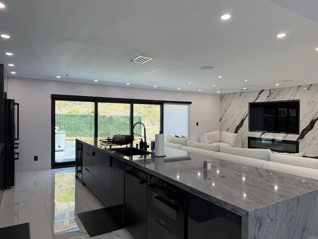 10421 Magical Waters Ct