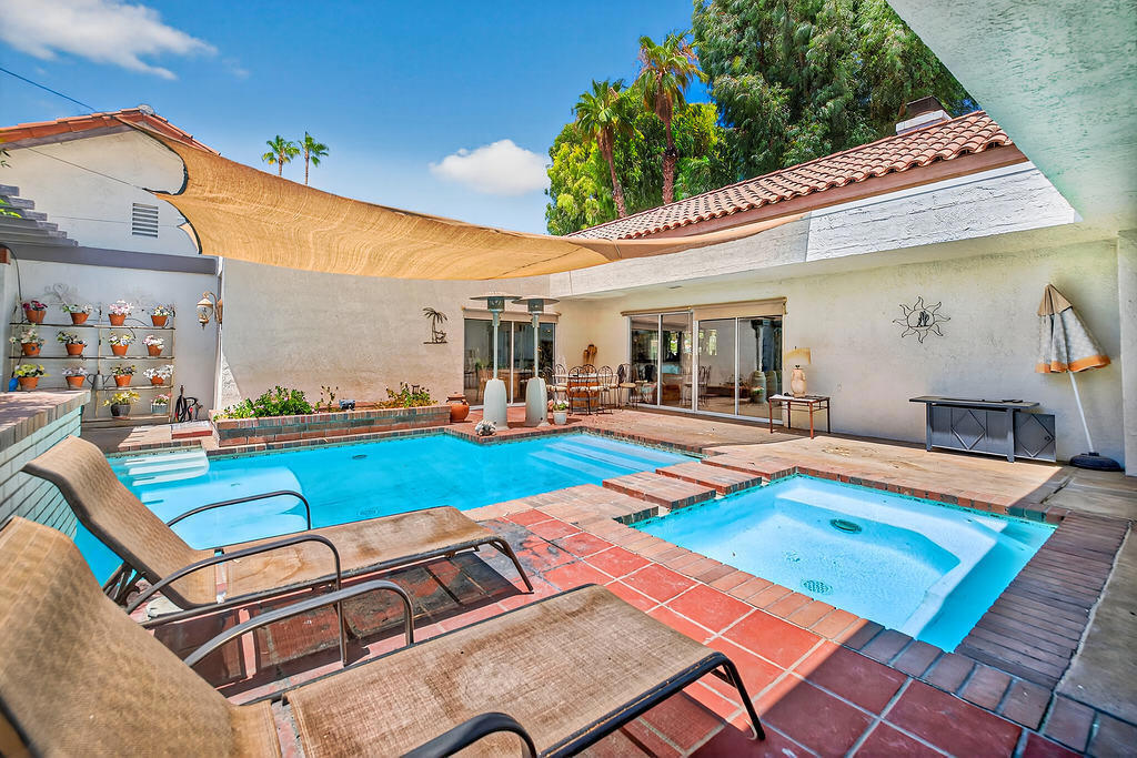 Annual lease. 2-bedroom plus casita. One level home located on a cul de sac with view of the 14th fairway in Bermuda Dunes Country Club. Owner will consider furnished or unfurnished subject to acceptable screening & terms. 3-car garage with access to golf course. Owner includes basic tv cable, Internet, HOA fees, pool, gardener, pest control. Tenants pay screening fee, electricity, gas, water, trash. Contact agent to schedule viewing.