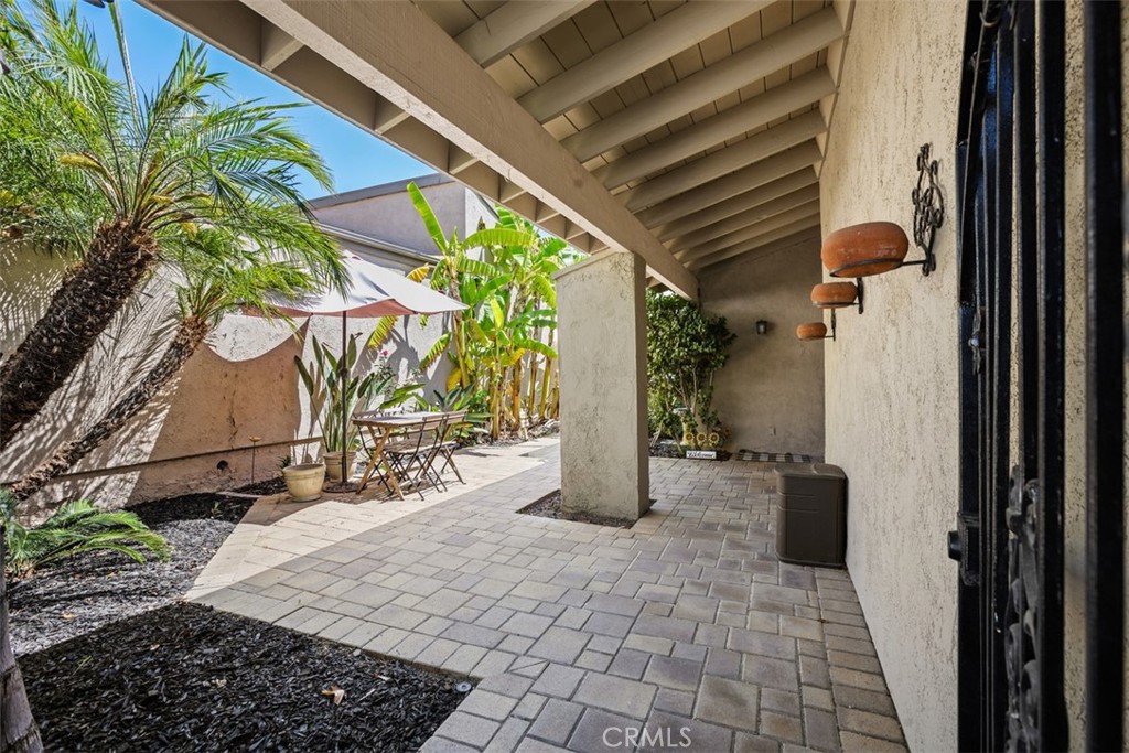 2910 Pinewood Court