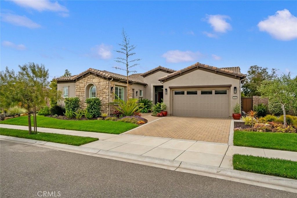 Photo of 1525 Via Vista Vis, Nipomo, CA 93444 (MLS # PI25245946)