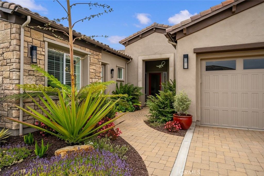 Photo of 1525 Via Vista Vis, Nipomo, CA 93444 (MLS # PI25245946)