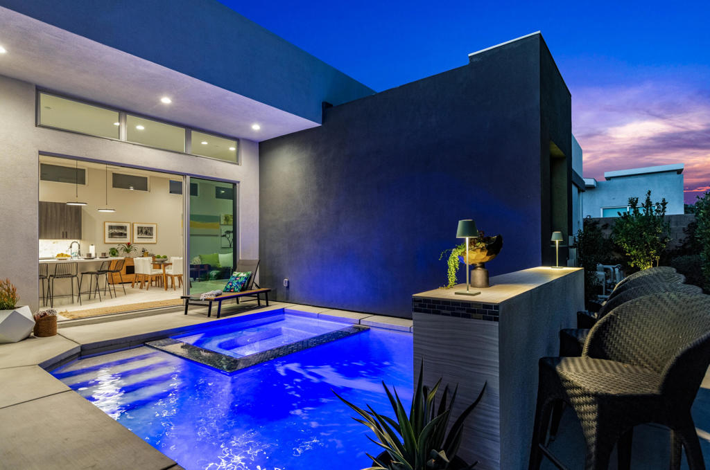 Escena - Residential