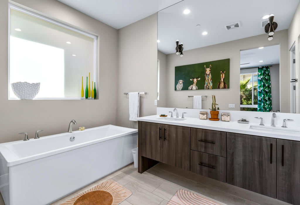 Escena - Residential