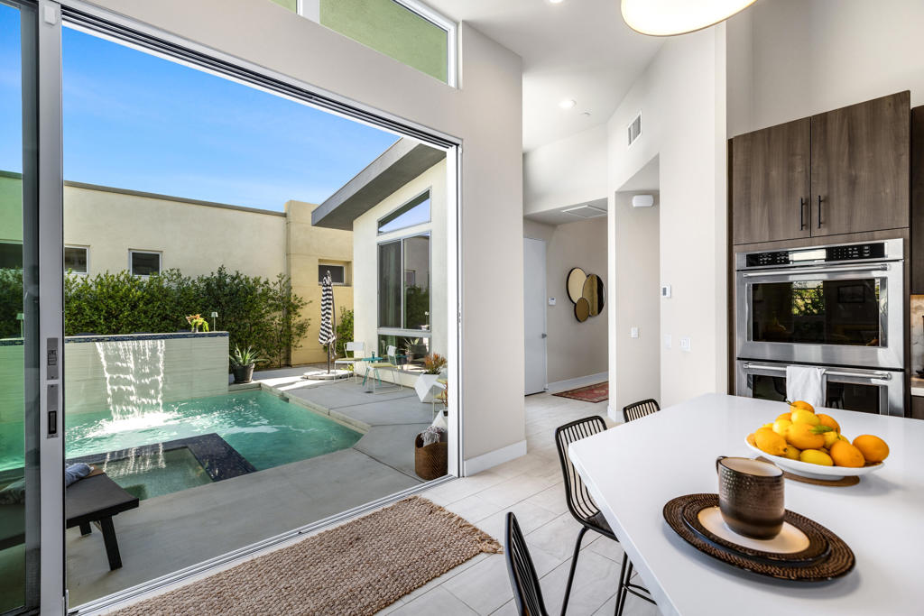 Escena - Residential