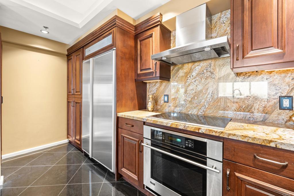 200 Harbor Drive 803