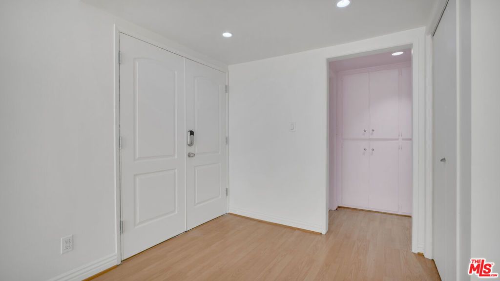 Photo of 6251 Coldwater Canyon Avenue #101, North Hollywood, CA 91606 (MLS # 26666243)