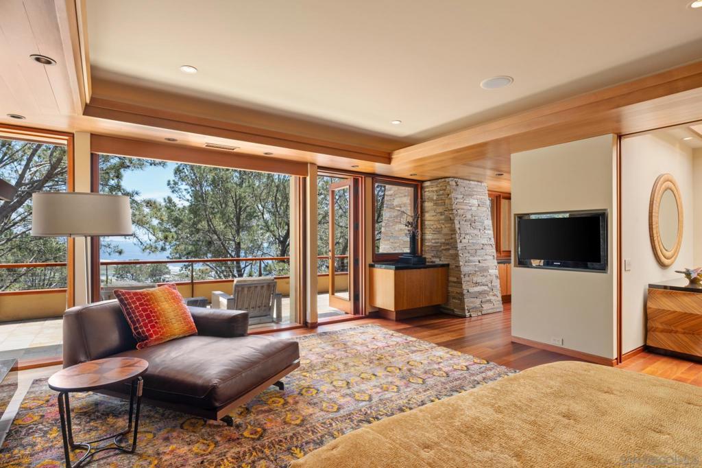 Del Mar - Residential