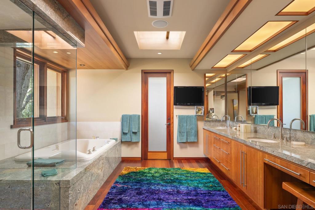 Del Mar - Residential