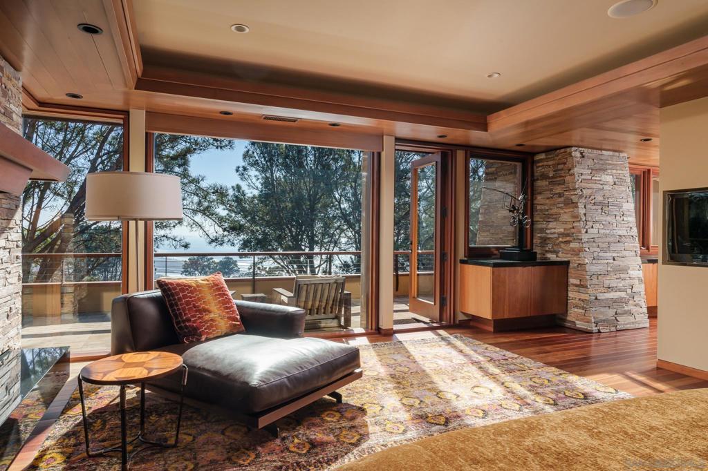 Del Mar - Residential