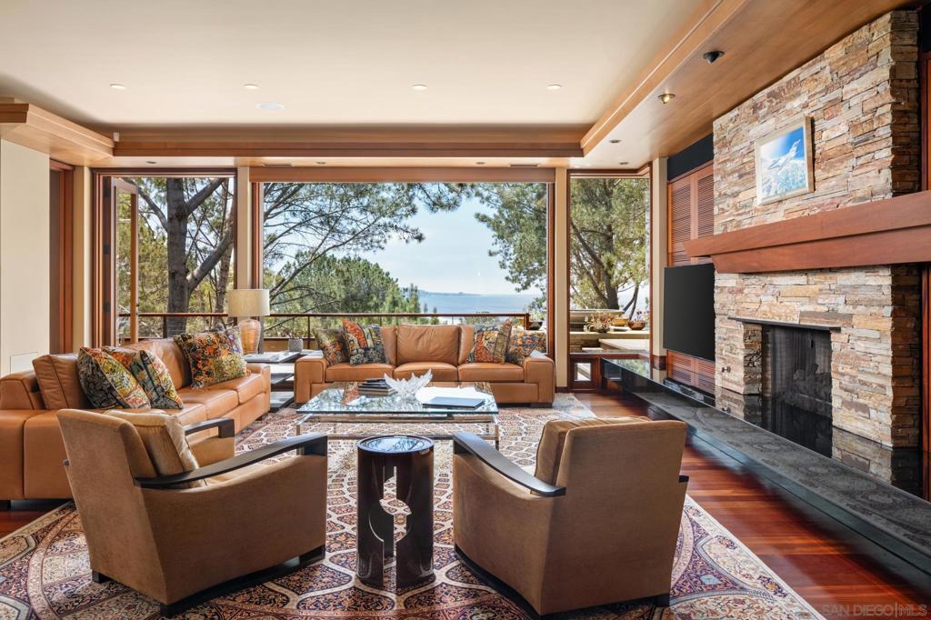 Del Mar - Residential