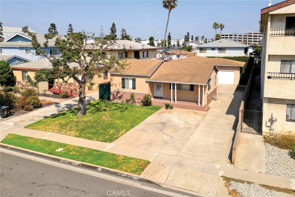 Just Listed Duplex! Prime investment opportunity in the City of Hawthorne featuring two detached single-story cottages on a 6,669 square foot lot. This desirable pride-of-ownership asset offers two 2-bed/1-bath units totaling 1,687 square feet, each with attractive interior upgrades. Tenants enjoy the rare benefit of private yards, garage parking, and in-unit laundry hookups, all features that help drive consistent rental demand. Major improvements include upgraded electrical panels, a new water main line, and partial copper plumbing. With separately metered utilities tenants pay for their own electricity, gas, and water! Located near major employment and entertainment hubs including SpaceX, the new Intuit Dome, and SoFi Stadium, this property is well-positioned for long-term appreciation and steady rental income.